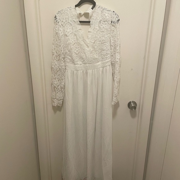 White Maxi Dress Size 16 - Picture 1 of 5